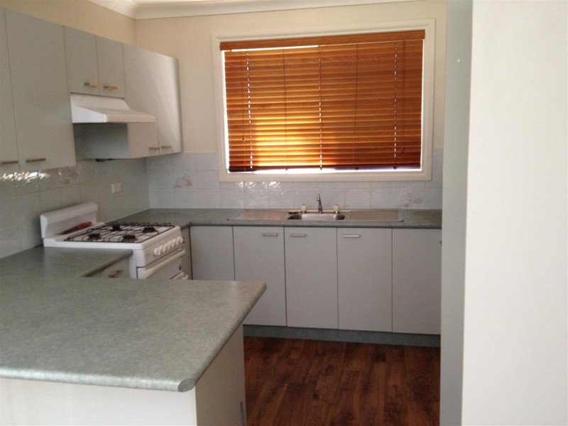 6 Endeavour Place, Parkes NSW 2870