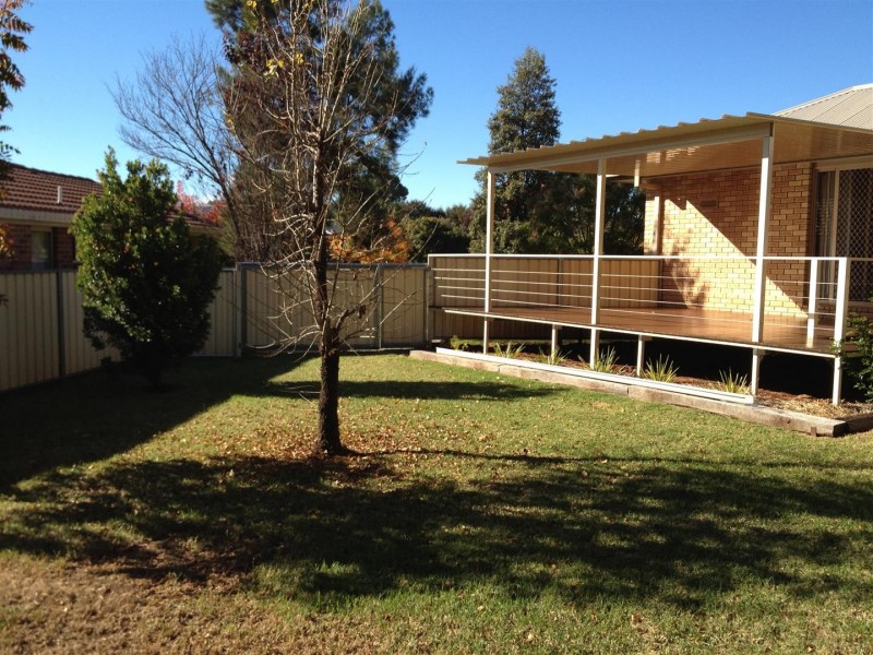 6 Endeavour Place, Parkes NSW 2870