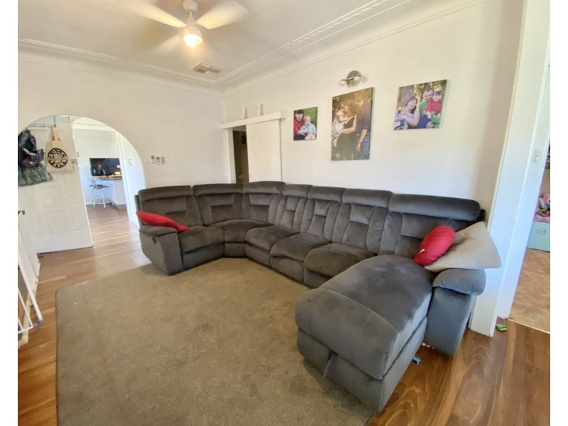 14 Patterson Street, Forbes NSW 2871