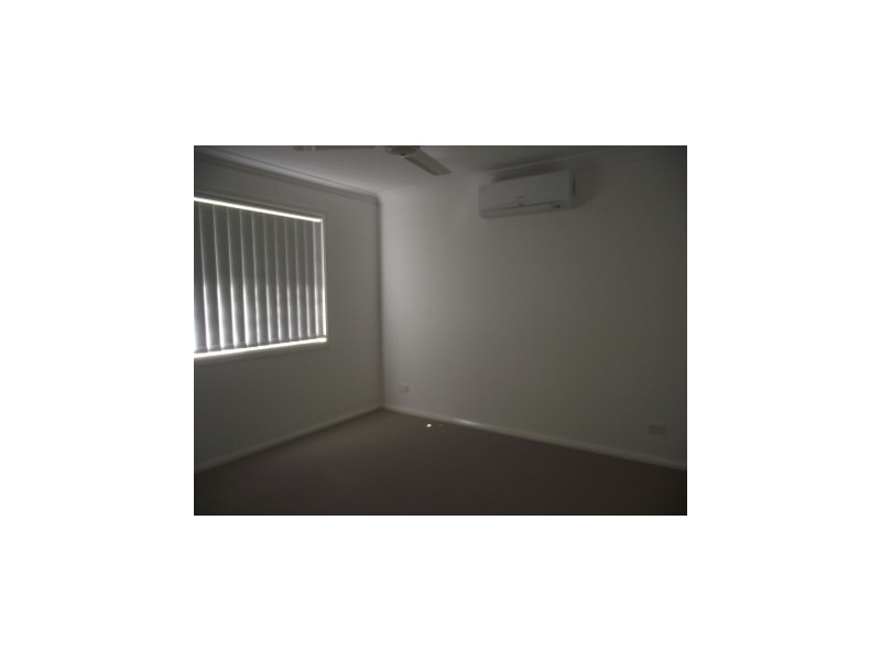 7 Rex Aubrey, Parkes NSW 2870