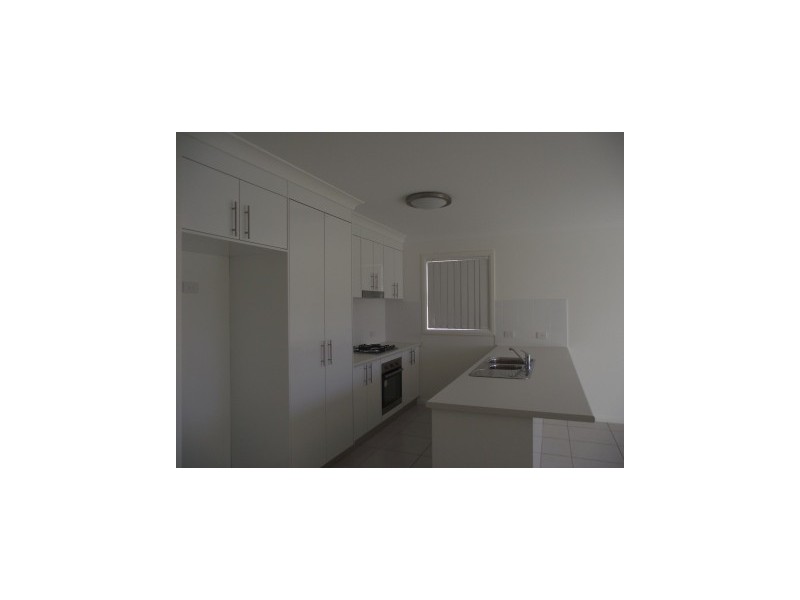 7 Rex Aubrey, Parkes NSW 2870