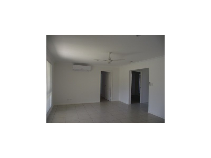 7 Rex Aubrey, Parkes NSW 2870