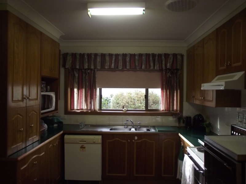 90 Euchie Street, Peak Hill NSW 2869