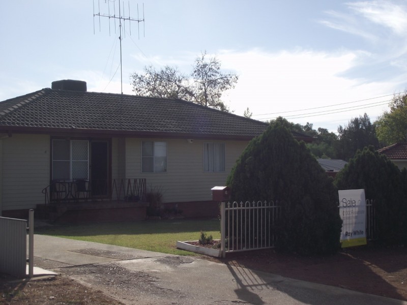 4 Porter Street, Parkes NSW 2870