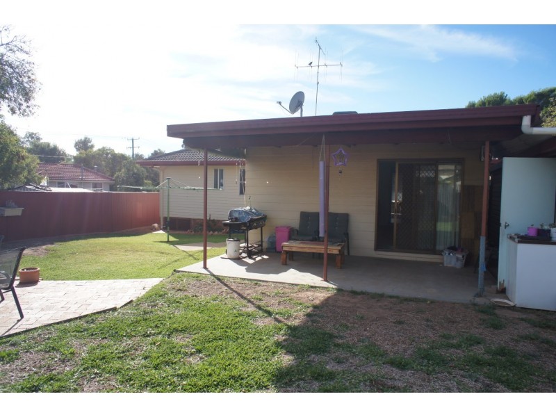 4 Porter Street, Parkes NSW 2870