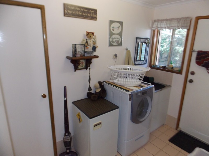 16 Vaucluse Place, Parkes NSW 2870