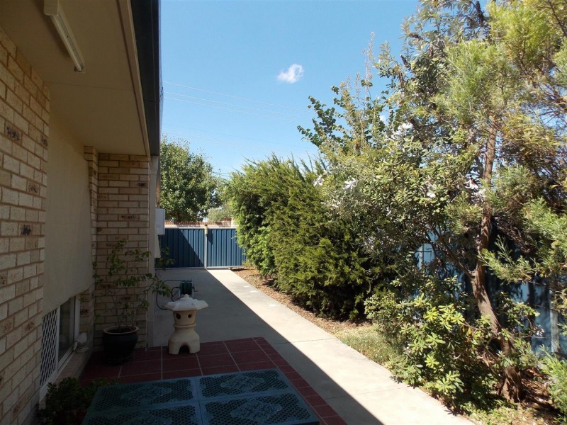 1-6/44 Brolgan Road, Parkes NSW 2870