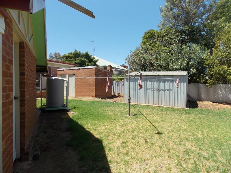 77 Victoria Street, Parkes NSW 2870