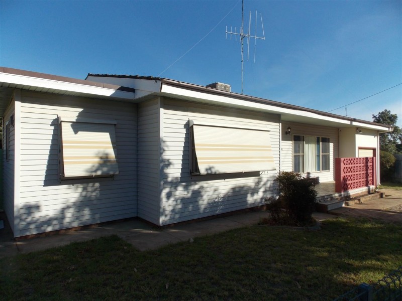 15 Victoria Street, Parkes NSW 2870