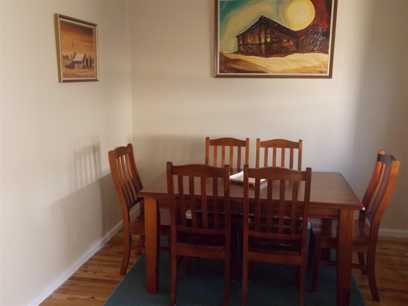 15 Victoria Street, Parkes NSW 2870