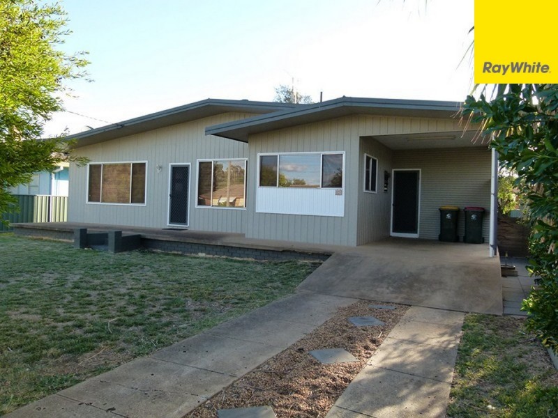 12 Facey Street, Forbes NSW 2871