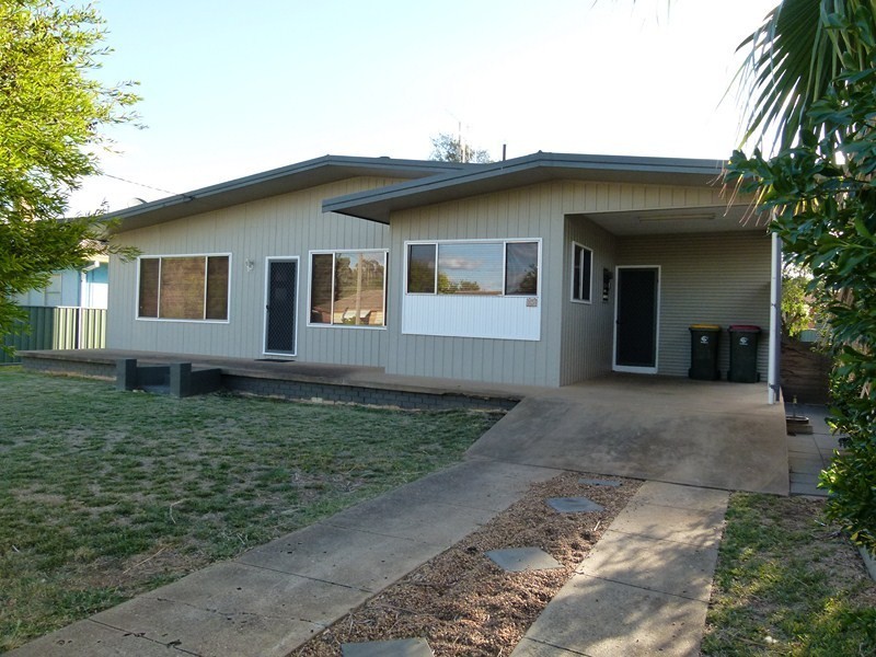 12 Facey Street, Forbes NSW 2871