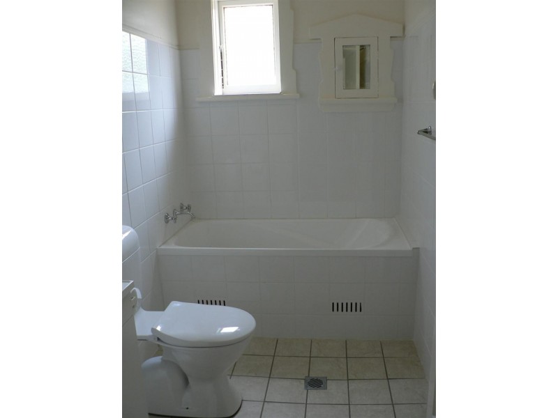 83 Bogan Street, Parkes NSW 2870