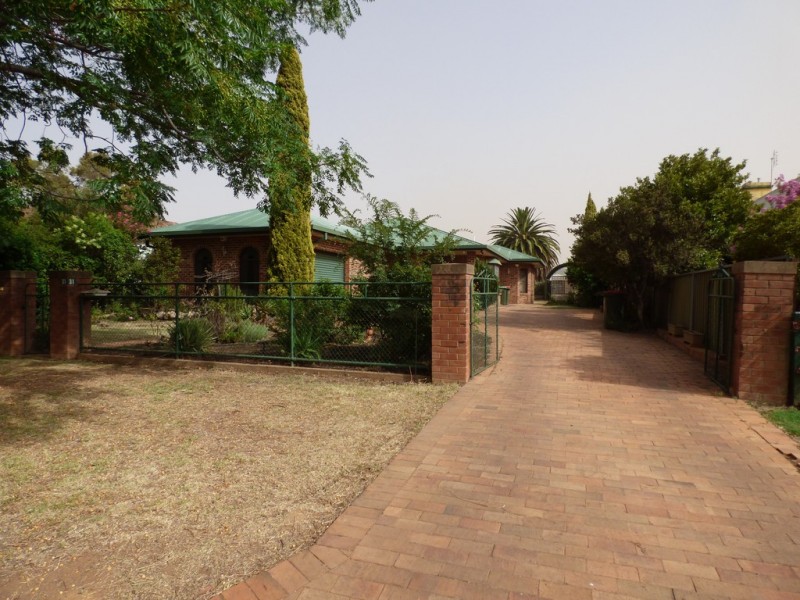31 Farrand Street, Forbes NSW 2871