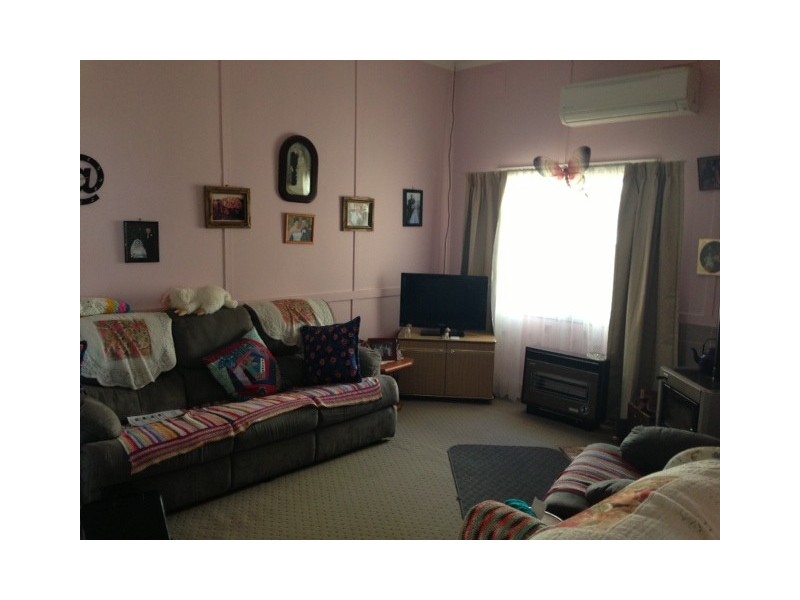 43 Molong St, Condobolin NSW 2877