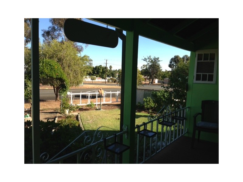 43 Molong St, Condobolin NSW 2877