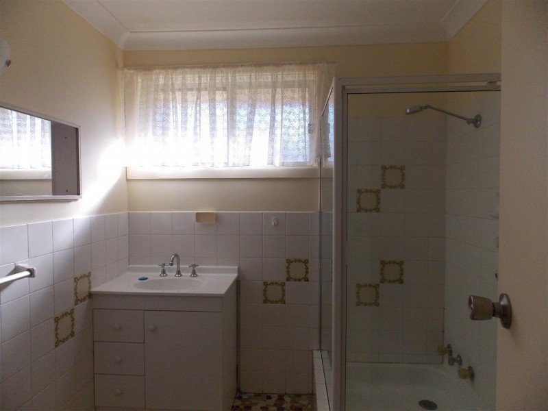 14 Jones Street, Parkes NSW 2870