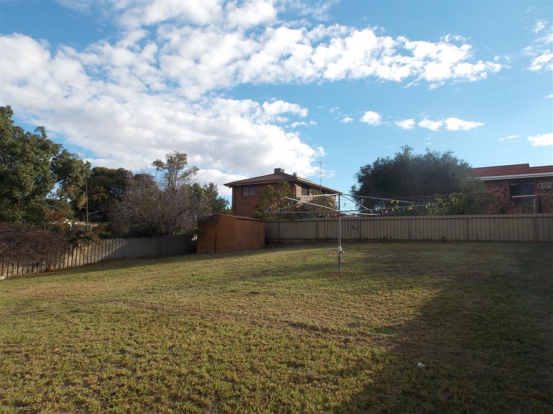 14 Jones Street, Parkes NSW 2870