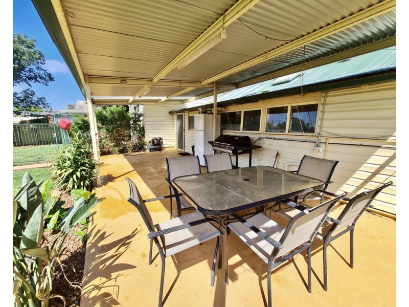 23 Lynch Street, Parkes NSW 2870