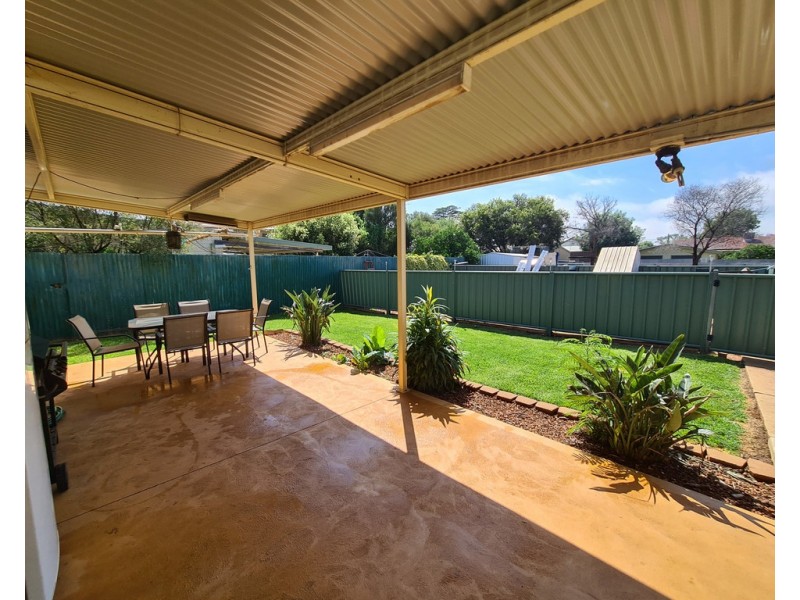 23 Lynch Street, Parkes NSW 2870
