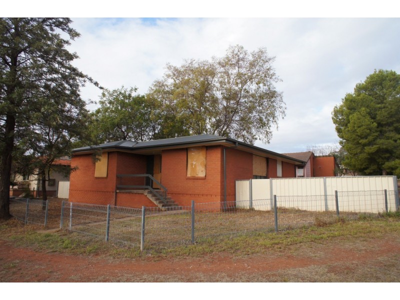 5 Hall Street, Condobolin NSW 2877