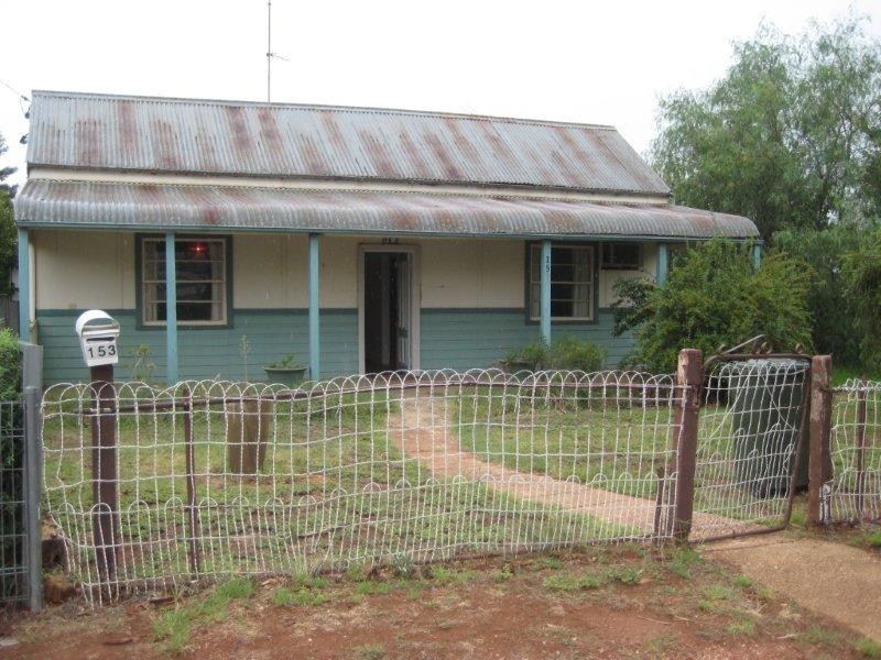 153 Bathurst St, Condobolin NSW 2877