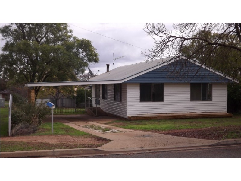 26 High Street, Condobolin NSW 2877