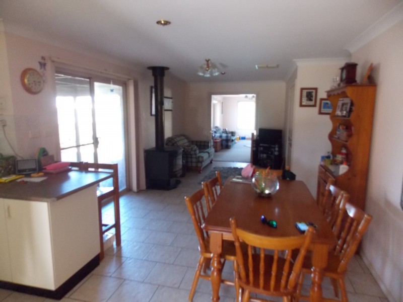 4 Mimosa Avenue, Parkes NSW 2870