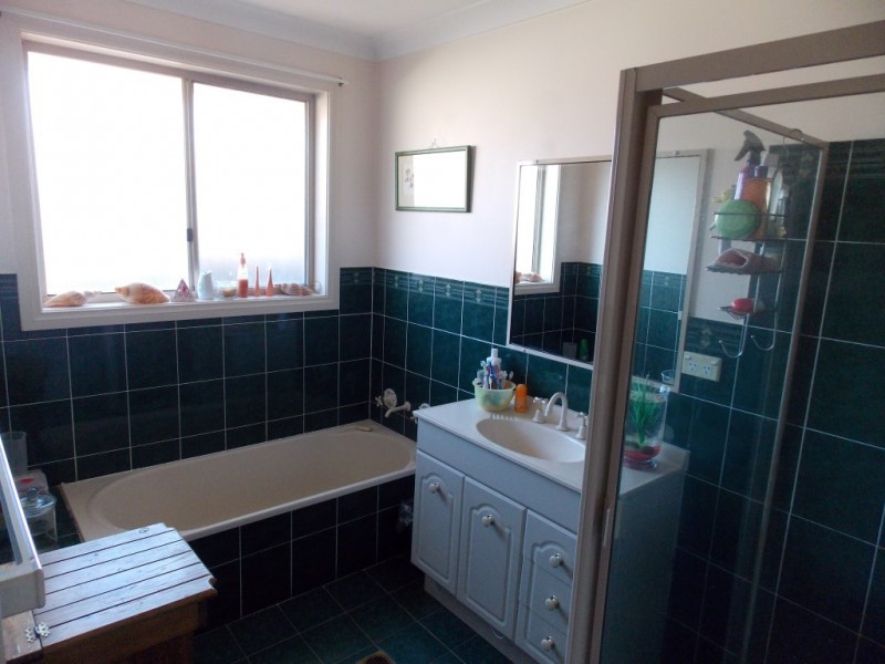 4 Mimosa Avenue, Parkes NSW 2870