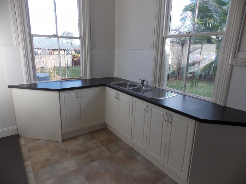 75 Dalton Street, Parkes NSW 2870