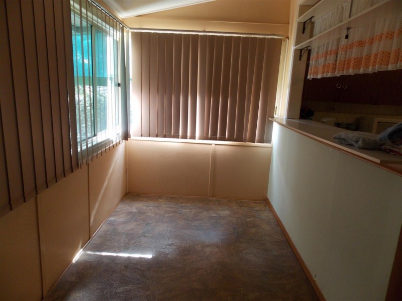 106 Boori Street, Peak Hill NSW 2869