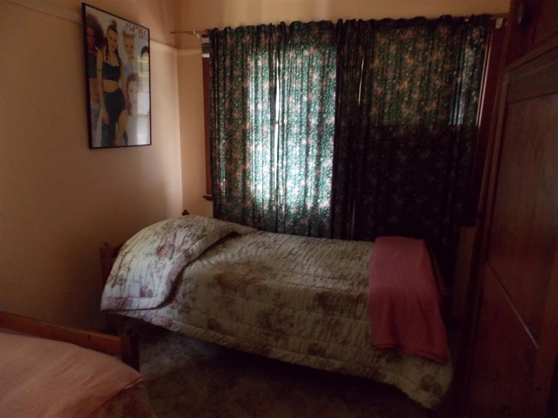 106 Boori Street, Peak Hill NSW 2869