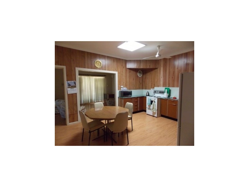 25 Jones, Parkes NSW 2870