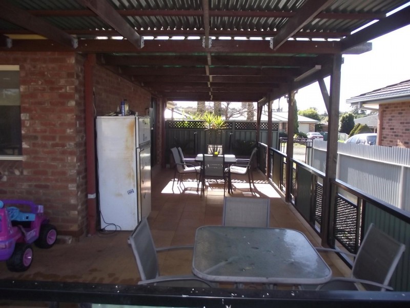 5 Christina Close, Parkes NSW 2870