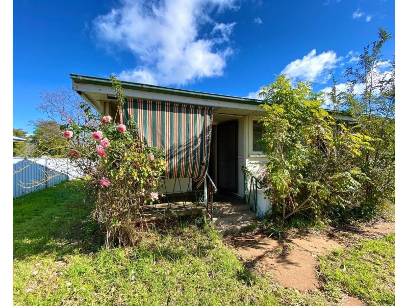 1/82-84 Derribong Street, Peak Hill NSW 2869