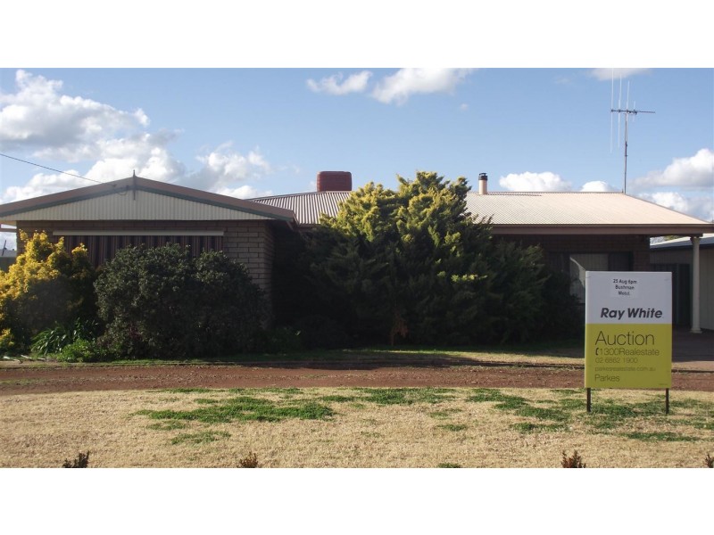 4 Best Street, Parkes NSW 2870