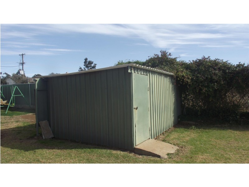 4 Best Street, Parkes NSW 2870