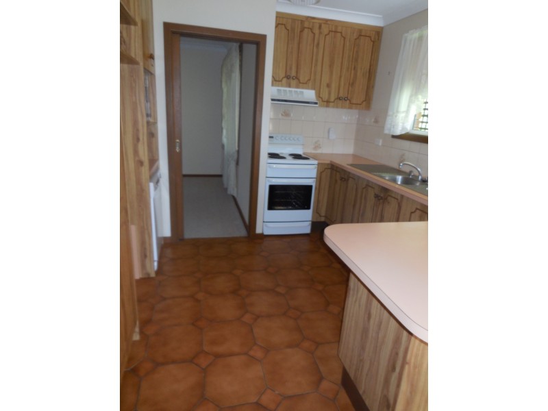 12 Bowditch Crs, Parkes NSW 2870