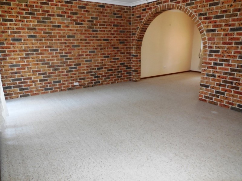 12 Bowditch Crs, Parkes NSW 2870