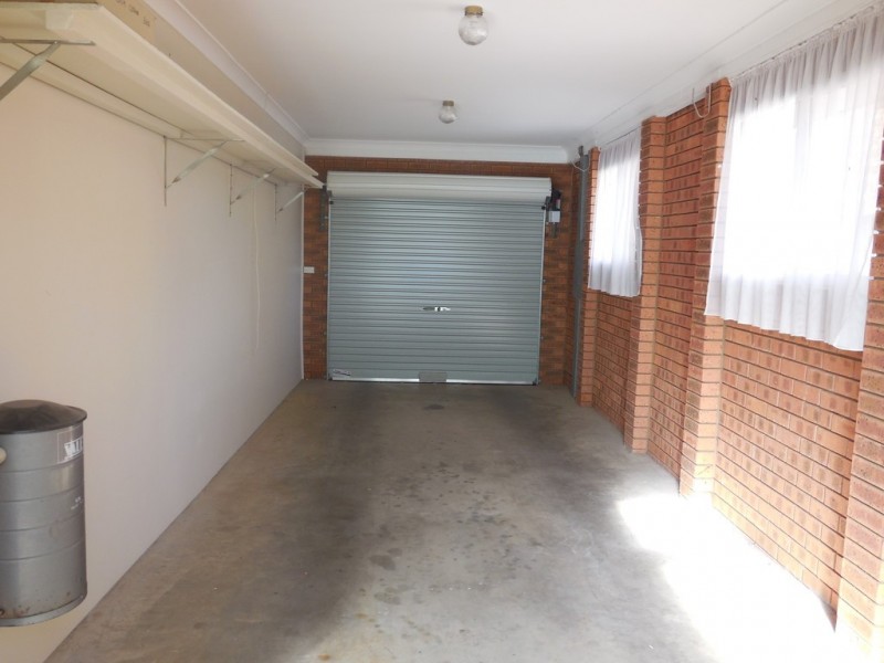 12 Bowditch Crs, Parkes NSW 2870