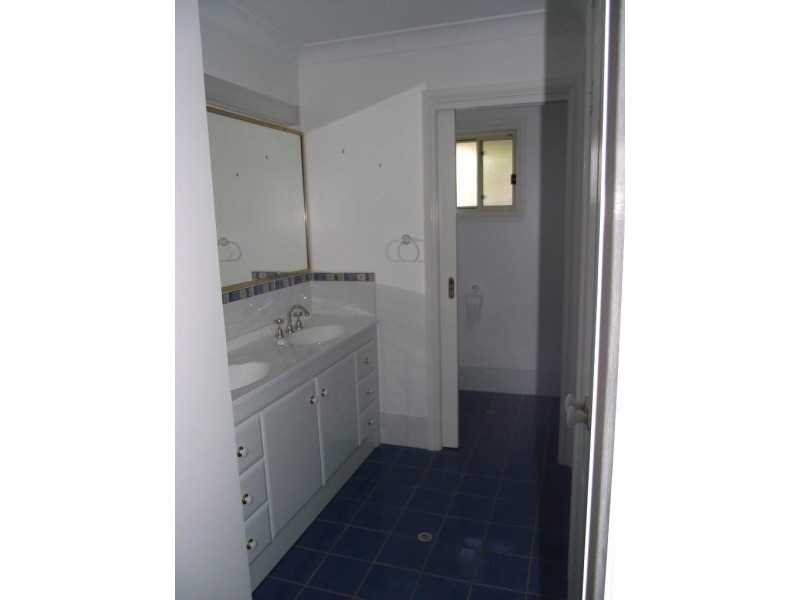 23 Alder Ave, Parkes NSW 2870