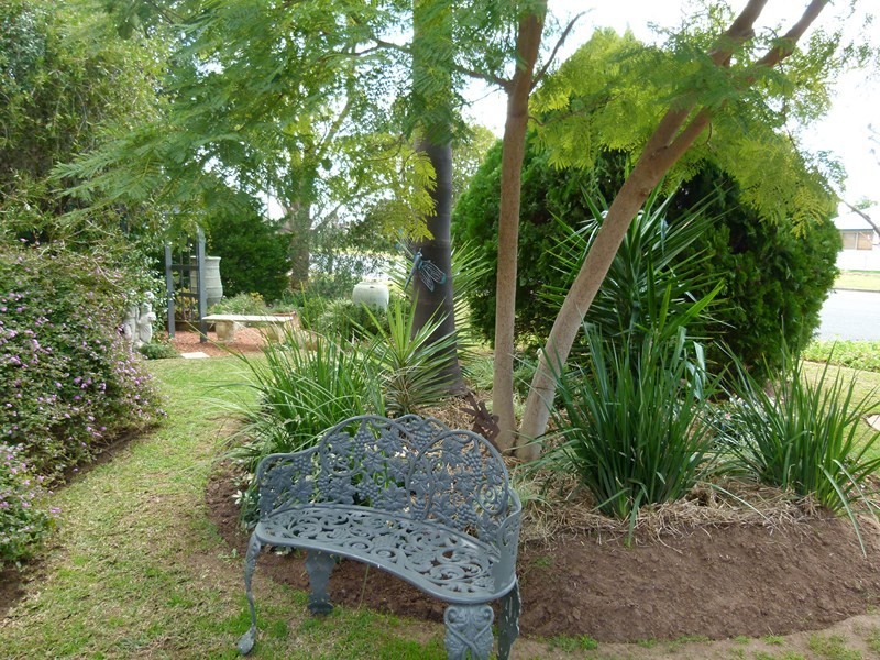 16 McDonnell Street, Forbes NSW 2871