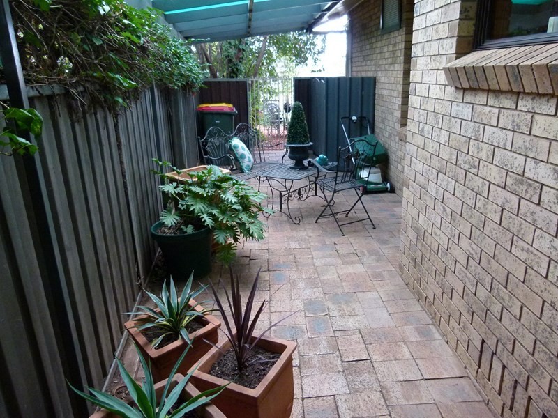 16 McDonnell Street, Forbes NSW 2871