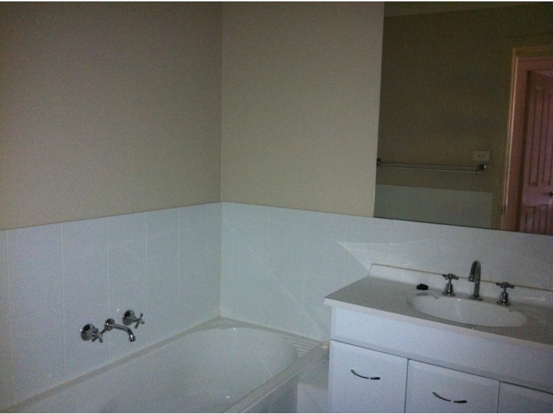 76A Close Street, Parkes NSW 2870
