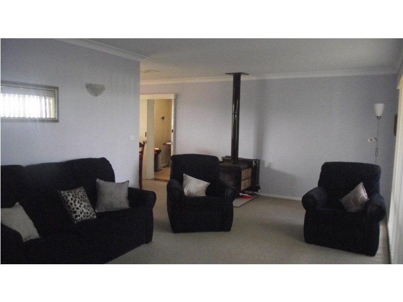 4 Best Street, Parkes NSW 2870