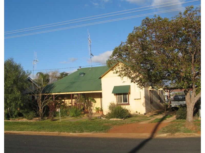 23 Lynch Street, Parkes NSW 2870