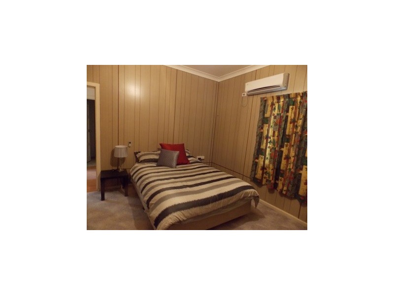 25 Jones, Parkes NSW 2870