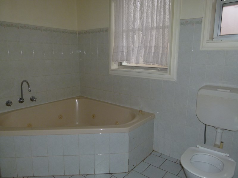 23 Conridge, Forbes NSW 2871