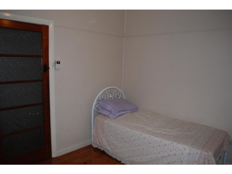 14 Want Street, Parkes NSW 2870