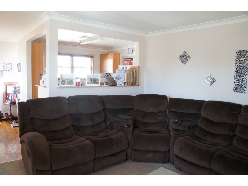 142 Orange Street, Condobolin NSW 2877